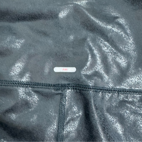 Aerie Offline Hugger Black Crackled Faux Leather Legging Size Medium - Picture 6 of 6